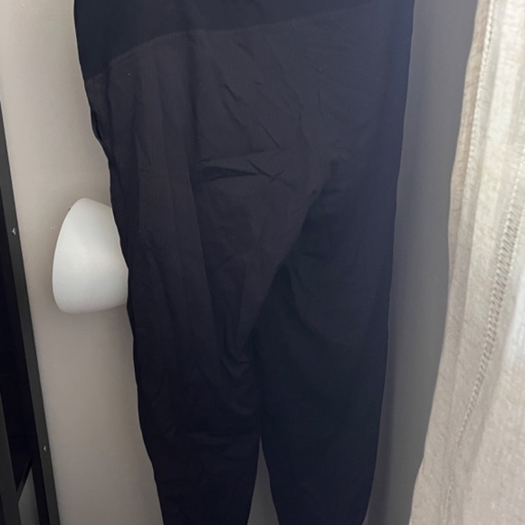 Lululemon dance studio pant - Picture 4 of 5